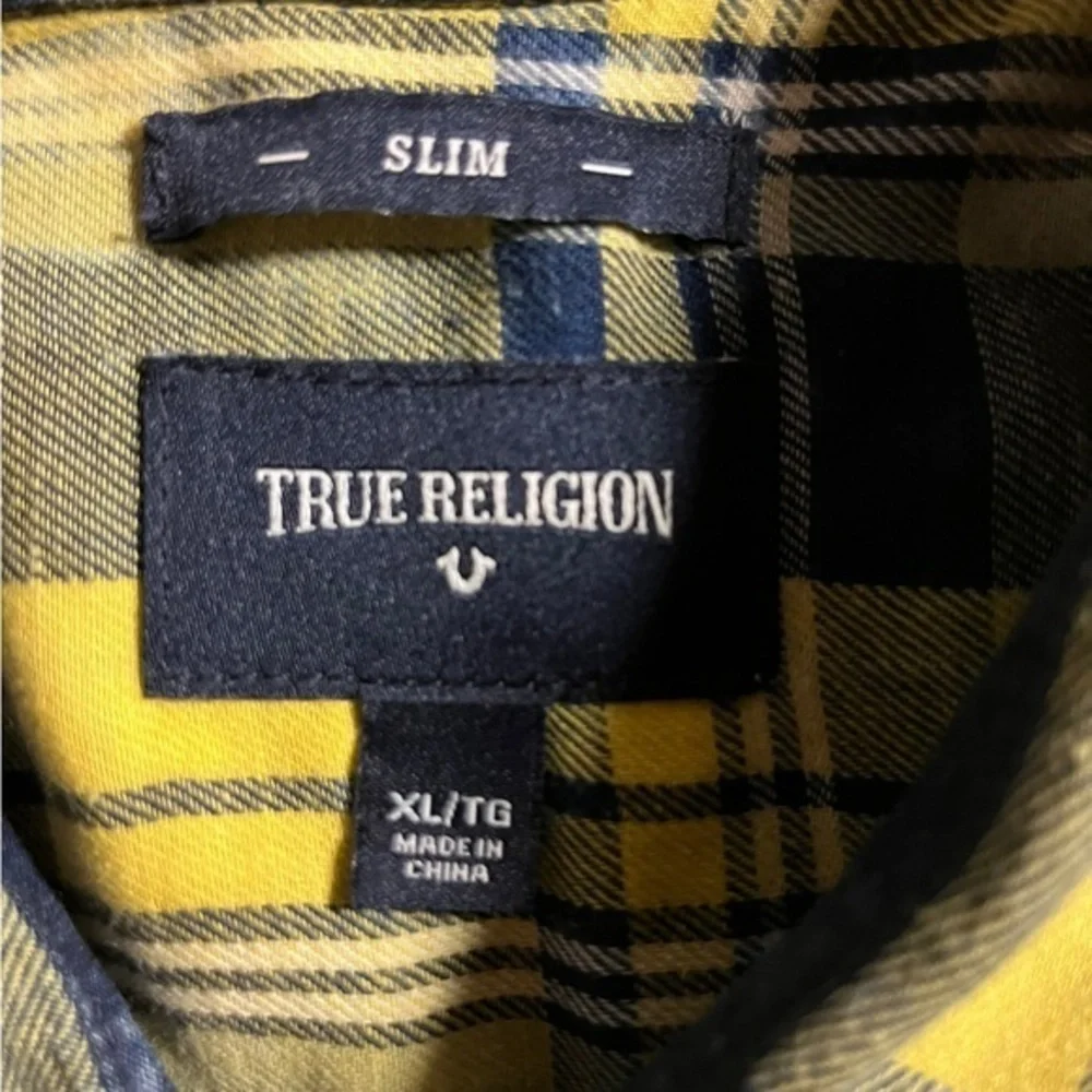 True Religion XL mens slim‎ short sleeve button down shirt